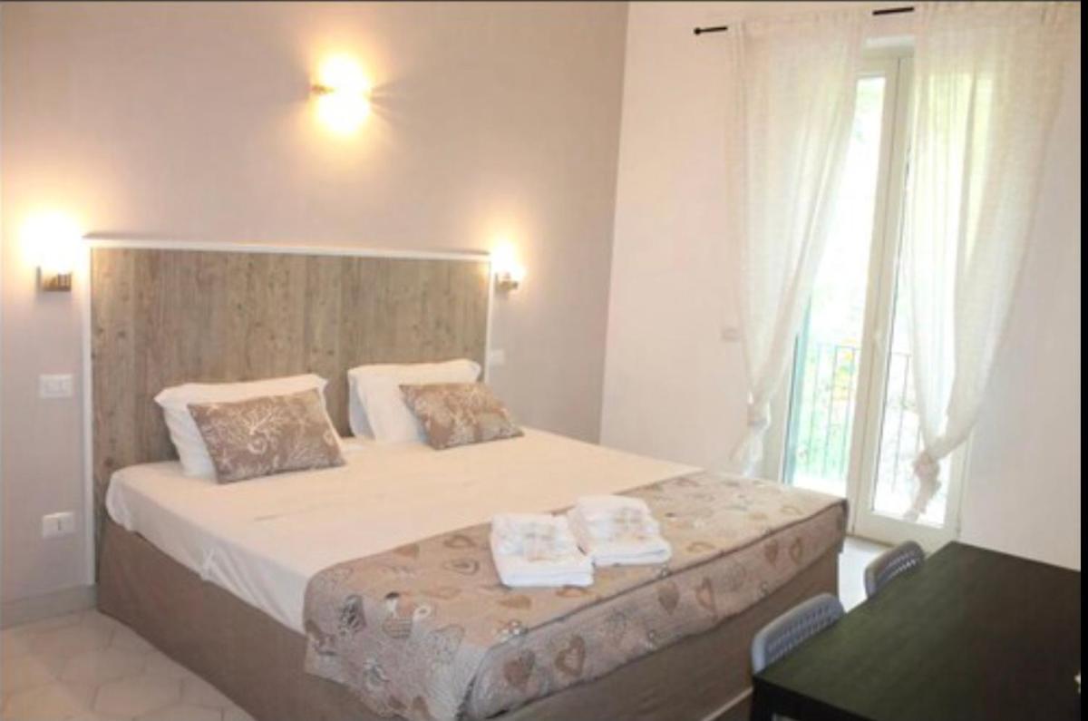 Vittoria Luxury Suite Vico Equense Eksteriør bilde