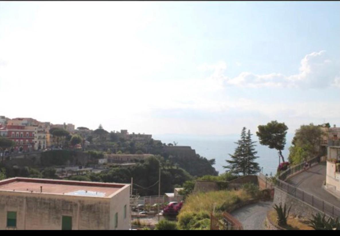 Vittoria Luxury Suite Vico Equense Eksteriør bilde