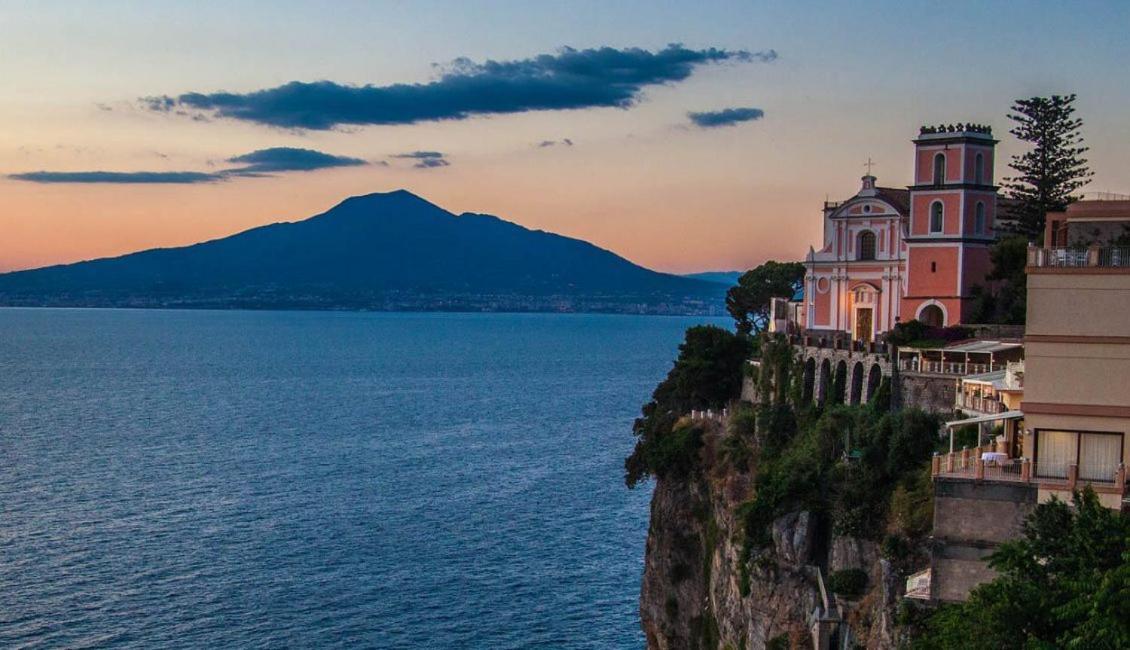Vittoria Luxury Suite Vico Equense Eksteriør bilde