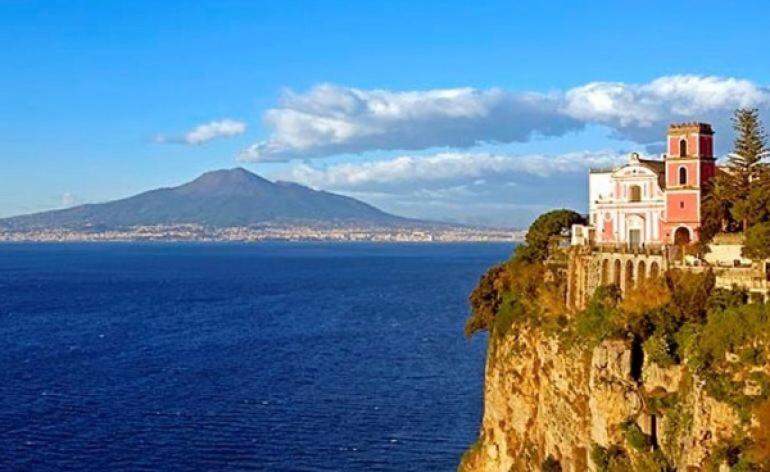 Vittoria Luxury Suite Vico Equense Eksteriør bilde