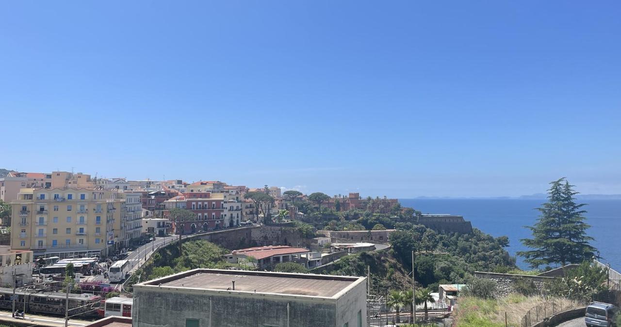 Vittoria Luxury Suite Vico Equense Eksteriør bilde